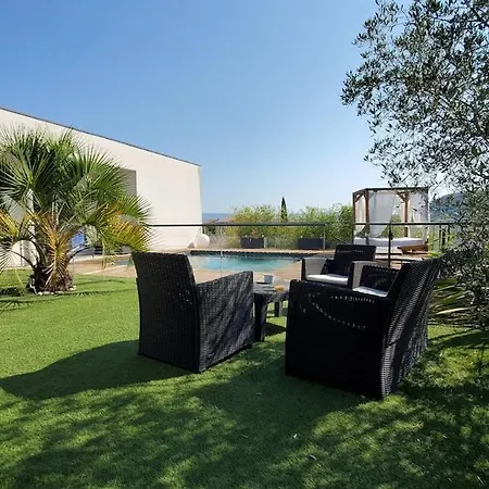 Σπίτι διακοπών House With A Pool